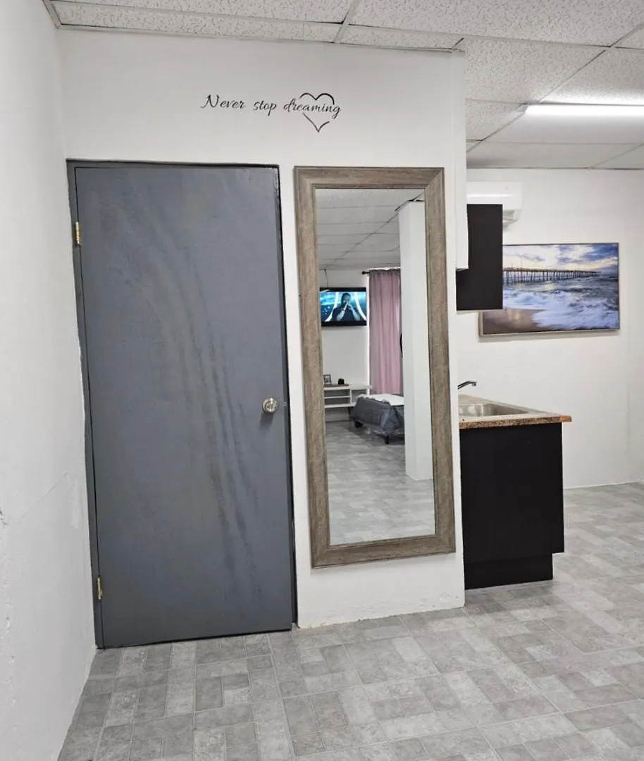 Διαμέρισμα Salmos 23 Acogedor Apartamento Estudio Ceiba